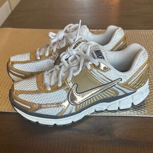 Nike Zoom Vomero 5